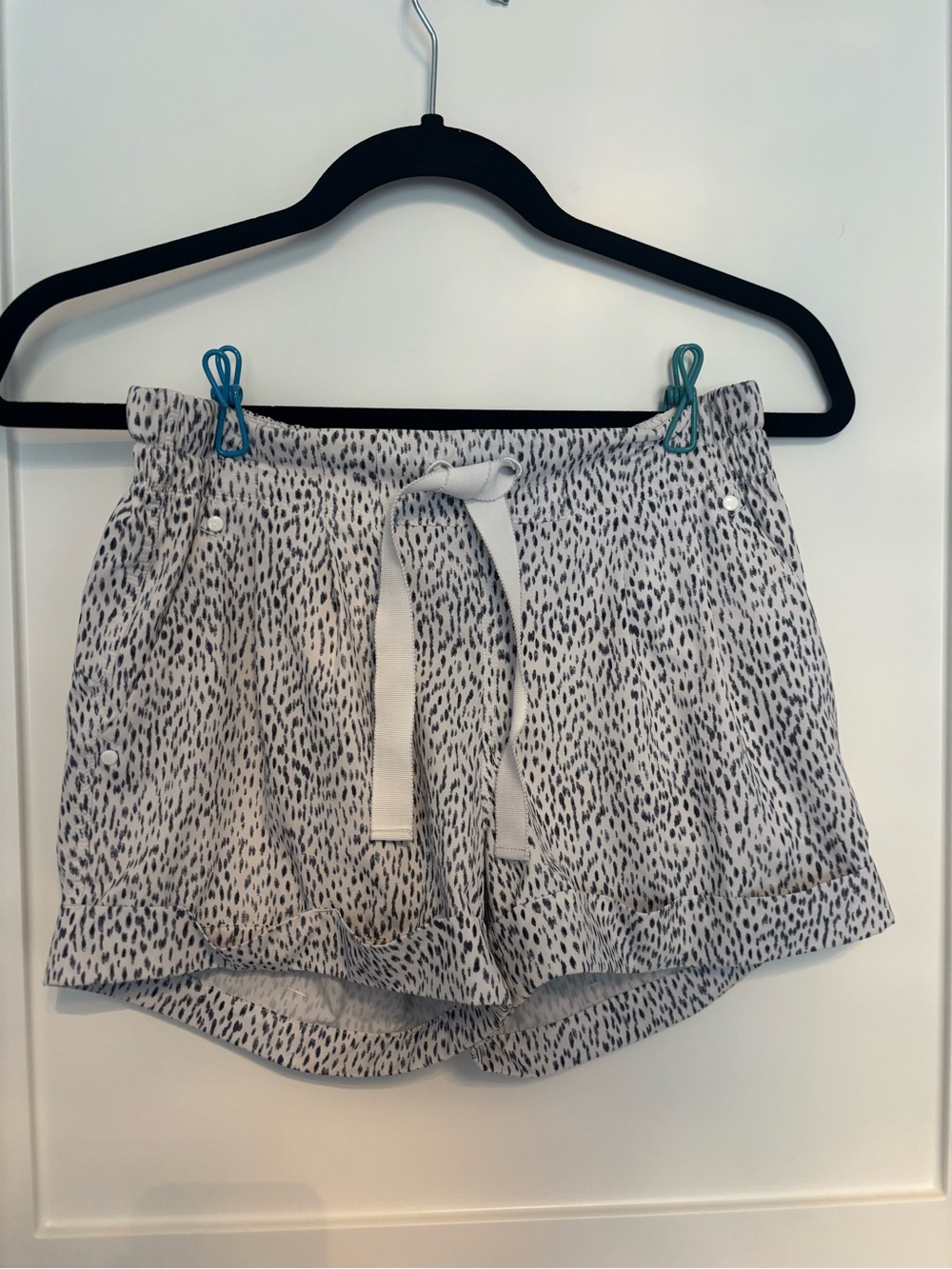 lululemon athletica Light Gray Speckle Drawstring Athletic Shorts